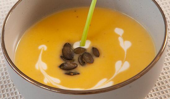 Крем супа от тиква с готварски крем 