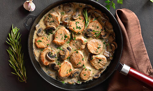 Свинско с гъби и цитрусов сос