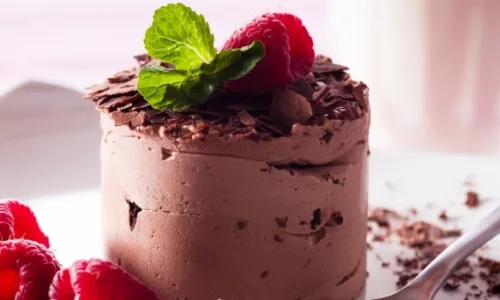 Chocolate cream with fruits