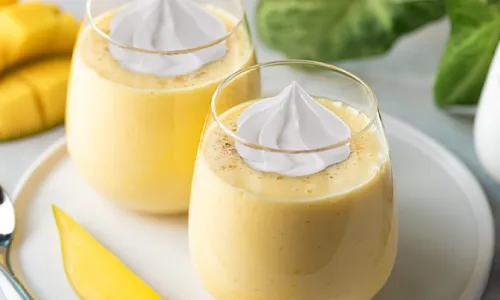Mango with Pastry Cream