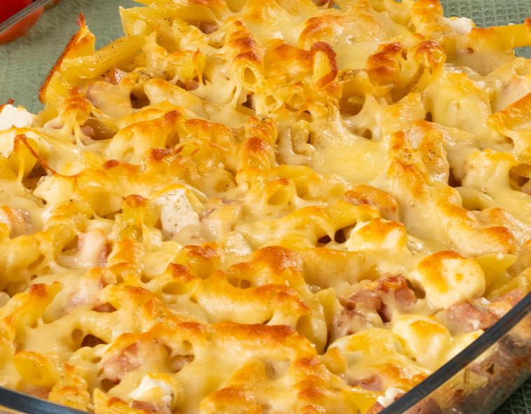 Солени макарони на фурна с готварска сметана